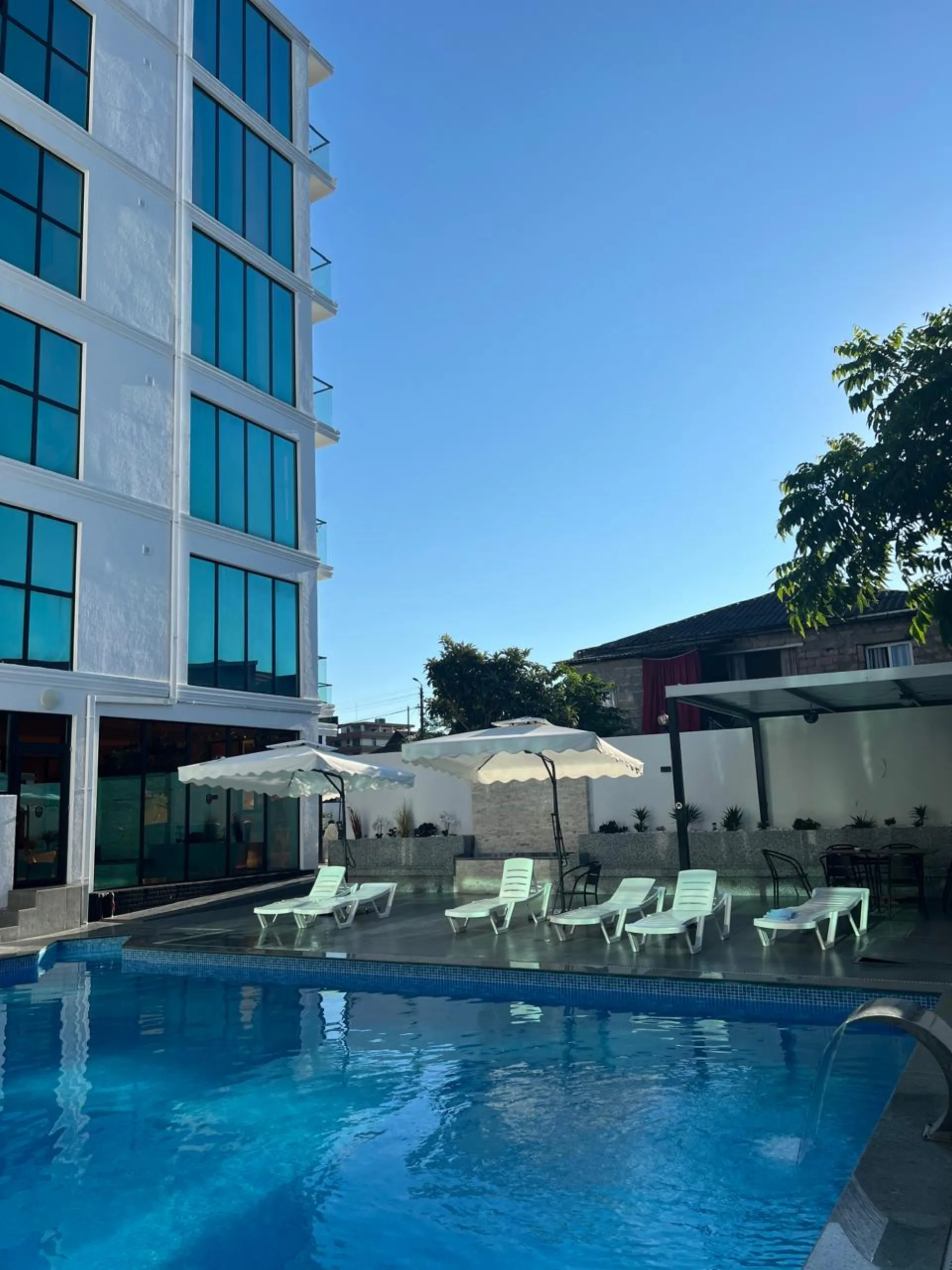 С детьми? Вам к нам