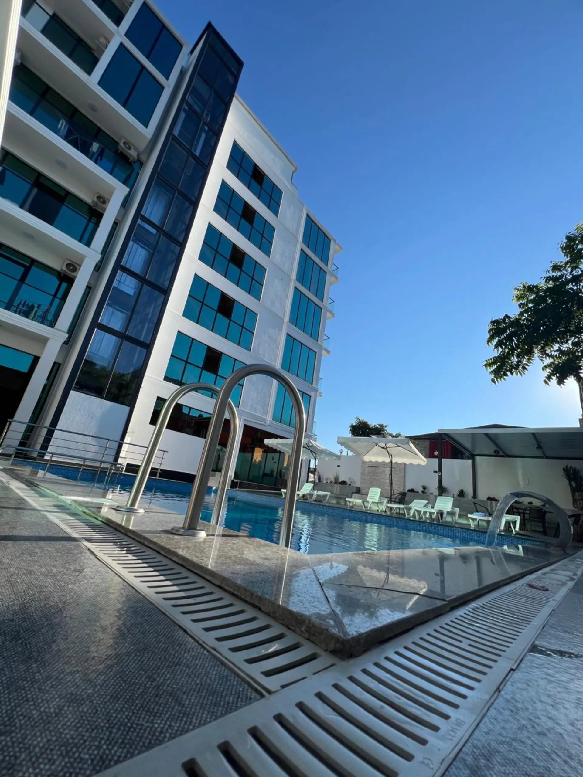 Открытый бассейн